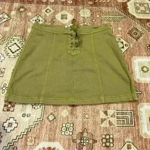 Others Follow Lace Up Green Skirt - Picture 1 of 4